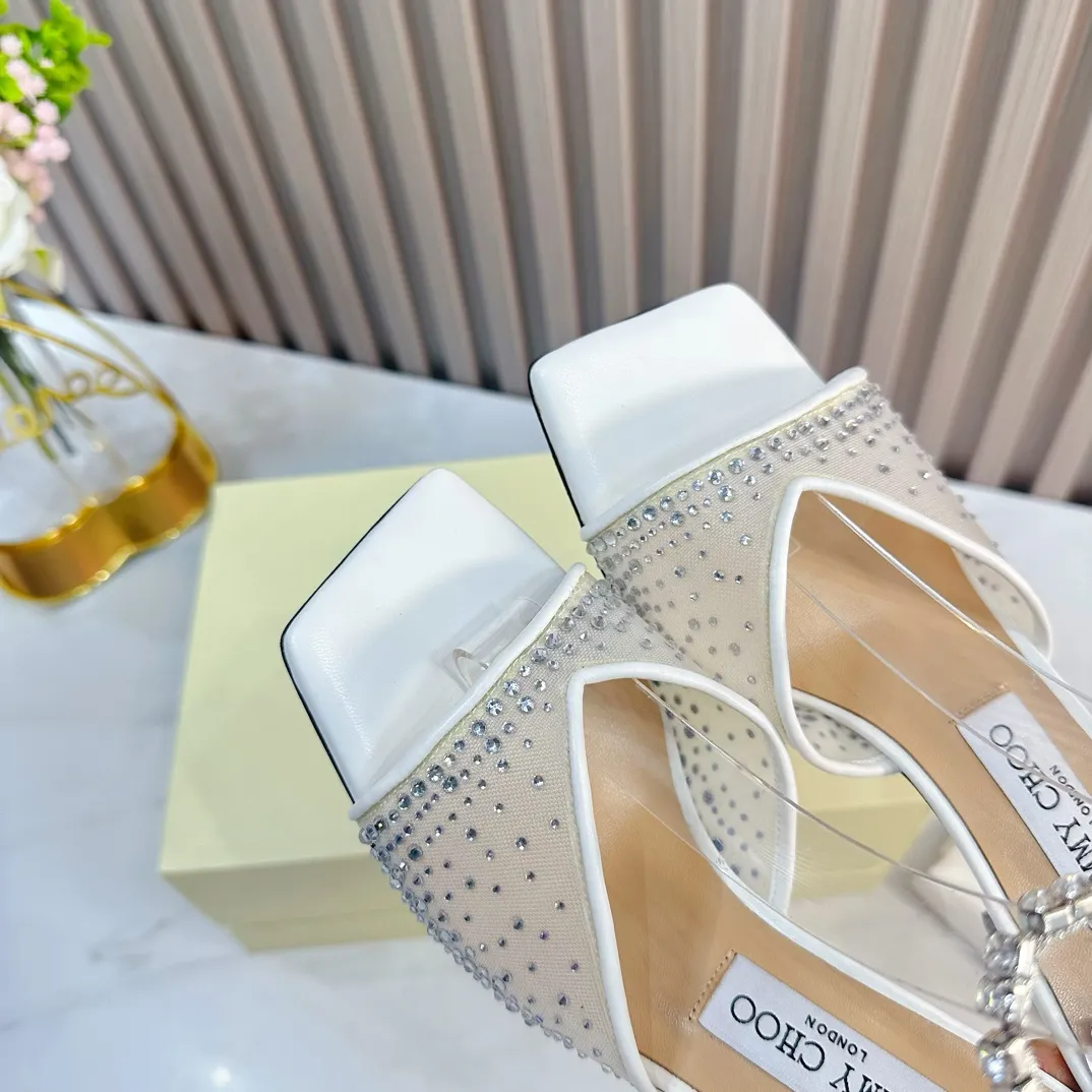 👟👟Ex-factory price 660👟👟 JIMMY CHOO (Jimmy CHOO) 💝💝💝 is a very comprehensive noble fashion lifestyle brand, with a series of women's high-heeled, medium-heeled, flat-heeled sandals with the same strap from major fashion bloggers and celebrities in Hong Kong and the United States.  The Australian pointed toe, round toe and square toe series are simply beautiful. Fall in love with elegance and playful sense of the future. Just by looking at them, you want to own them immediately, but you can really think about a pair of exquisite high heels~~~~~~~~~~~~~~~~~ 💝This series is specially designed for extraordinary and indifferent ladies, thus creating a unique overall effect, Jimmy Choo Design products that inspire women to move forward and show their charm💝💝💝 1⃣️Material: Imported genuine mesh hot diamond 2⃣️Inner: Imported Italian lambskin, super soft and delicate 3⃣️Outsole: Imported Italian original original color genuine leather outsole Heel height 6.5cm (10.0/8.5cm can be made) 4⃣️Code number: 35-39 (34.40.41.42 customized)